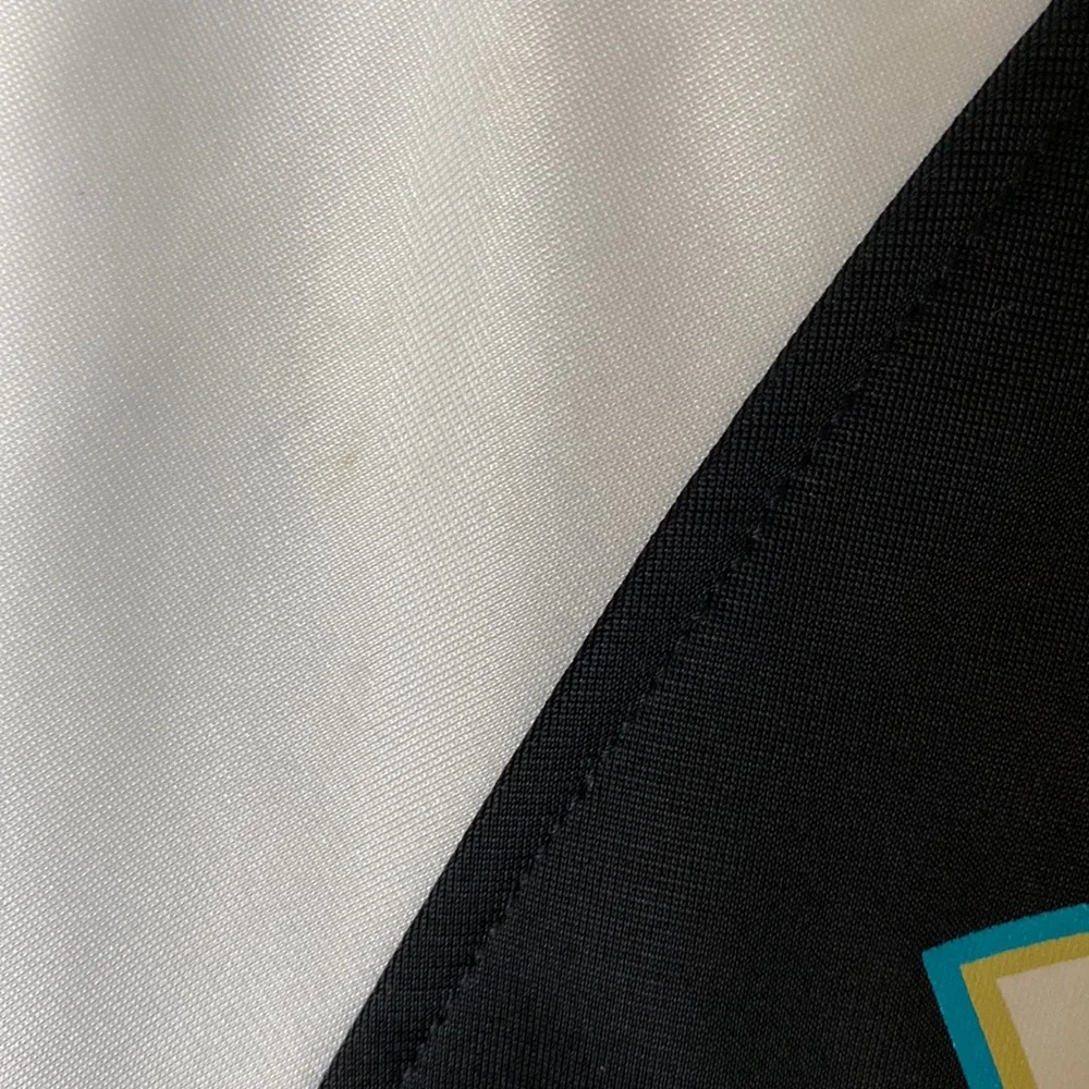 Women’s Miami Super Bowl LIV Jacket…🏈 - Picture 14 of 16